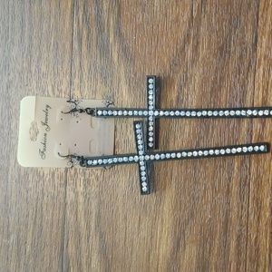 Gothic cross earrings NWT
